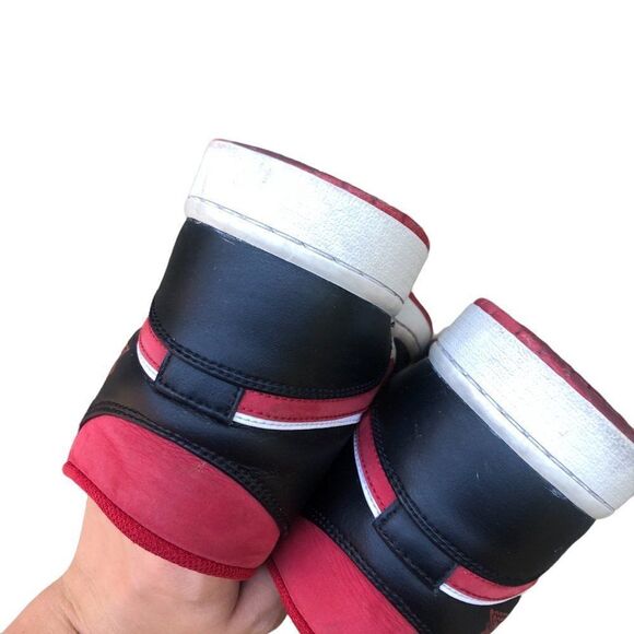 2020 Nike Air Jordan 1 Mid Gym Red Black White Size 9 - Picture 14 of 16